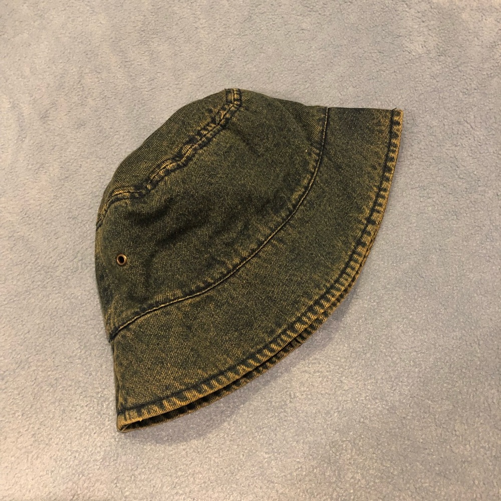 Denim bucket hat